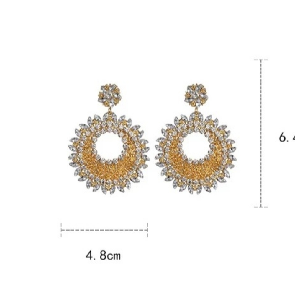 Earring - Picture 7 of 12